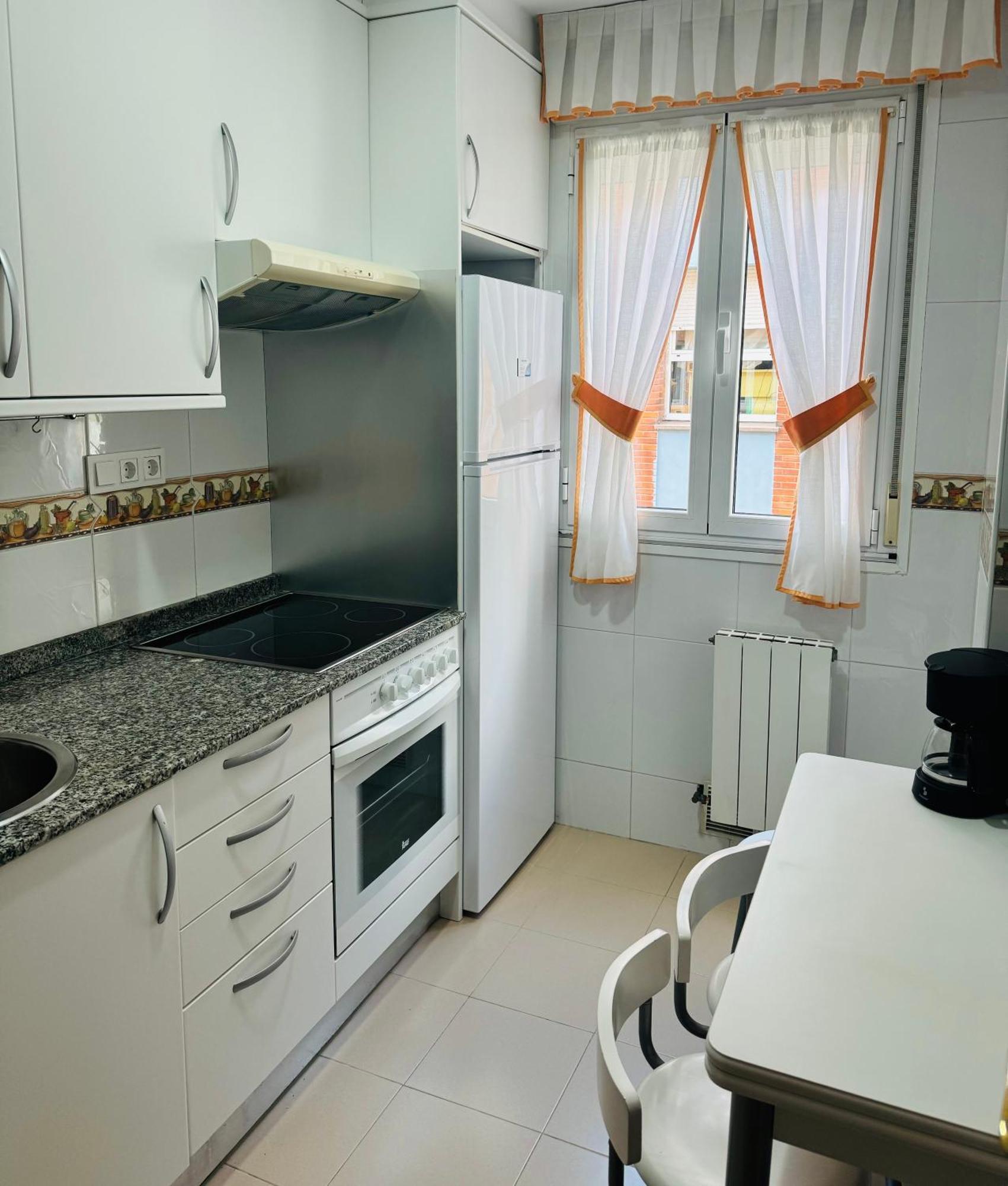 Apartamento Santa Ana - Centro De Gijon - Wifi エクステリア 写真